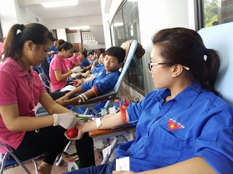 Localidades vietnamitas se suman al Día Nacional de Donación de Sangre  - ảnh 1