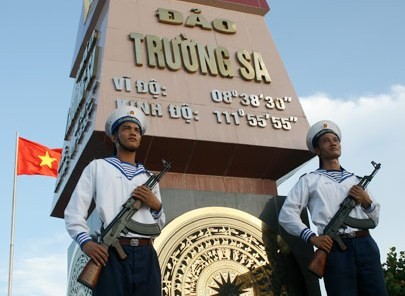 Brinda Hanoi significativo apoyo al pueblo y fuerzas militares en Truong Sa  - ảnh 1