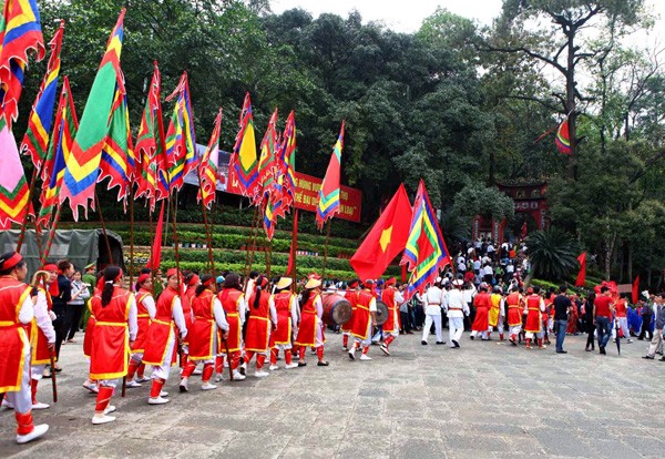 Conmemoración de los Reyes Hung, de vuelta al origen de los vietnamitas - ảnh 1