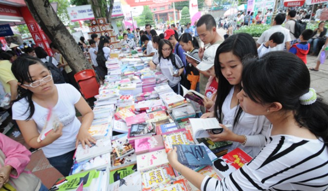 Dinámicas actividades en respuesta al Día del Libro de Vietnam - ảnh 1