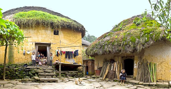 Casa tradicional de la etnia Ha Nhi - ảnh 1
