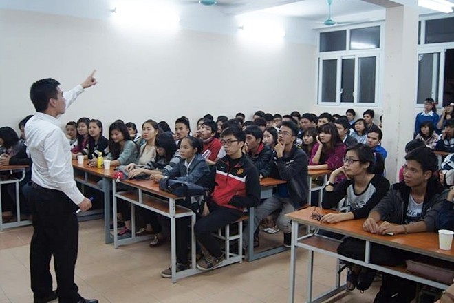 Nguyen Van Tiep y sus cursos gratuitos de inglés  - ảnh 2