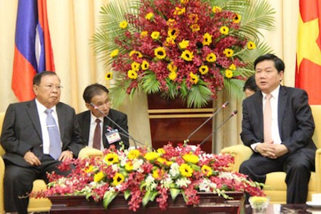 Máximo líder laosiano visita Ciudad Ho Chi Minh   - ảnh 1