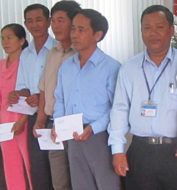 Dinh Cong Tam, un emprendedor que logró vencer la pobreza y progresar - ảnh 2