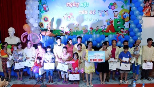 Hanoi celebra vibrantes actividades en respuesta al Día Internacional del Niño - ảnh 2