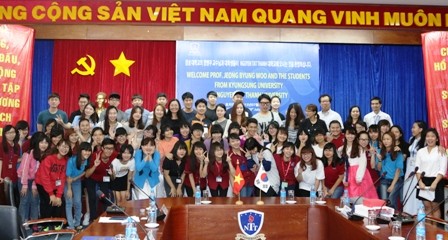 Concluye curso de enseñanza del idioma vietnamita para estudiantes surcoreanos  - ảnh 1