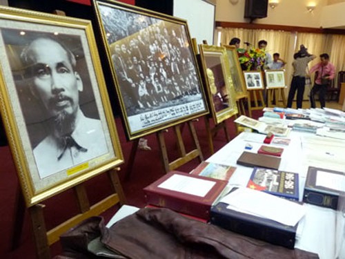 Museo de Ho Chi Minh, destino confiable para donantes de recuerdos del tío Ho - ảnh 2