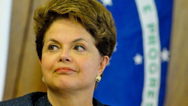 Informe del Senado exculpa a Dilma Rousseff de maniobras fiscales - ảnh 1