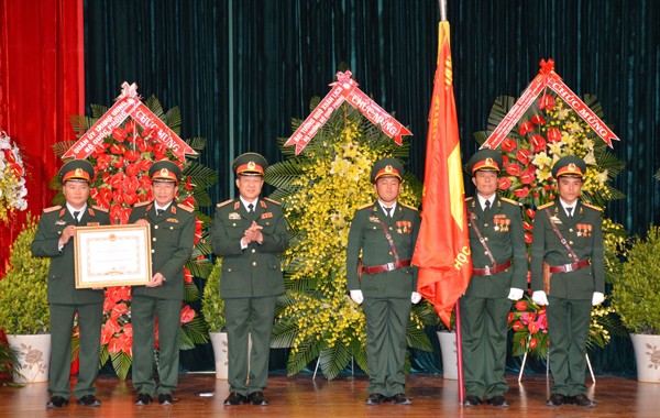 Celebra Academia de Infantería de Vietnam su septuagésimo aniversario de fundación - ảnh 1