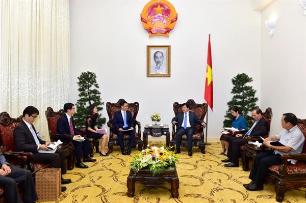 Prometen crear mejores condiciones a los inversionistas extranjeros en Vietnam - ảnh 1