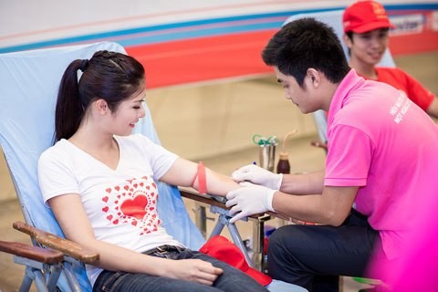 Vietnam procura movilizar mayor participación comunitaria en la donación de sangre - ảnh 1