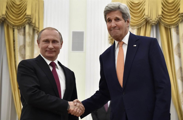 Putin y Kerry, reunidos en Moscú para hablar de Ucrania y Siria - ảnh 1