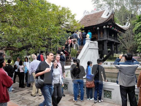 Aumentan visitantes extranjeros en Hanoi en el primer semestre de 2016 - ảnh 1