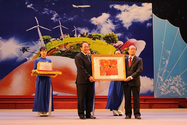 Exhibición sobre la Comunidad de la Asean en Vietnam - ảnh 1