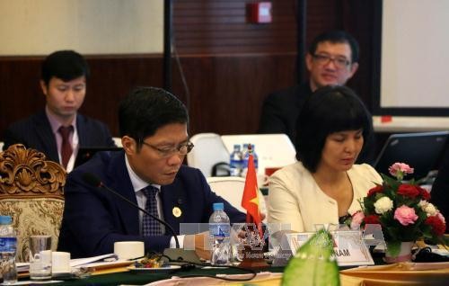Vietnam y Filipinas consideran posibilidad de extender el acuerdo de comercio de arroz - ảnh 1