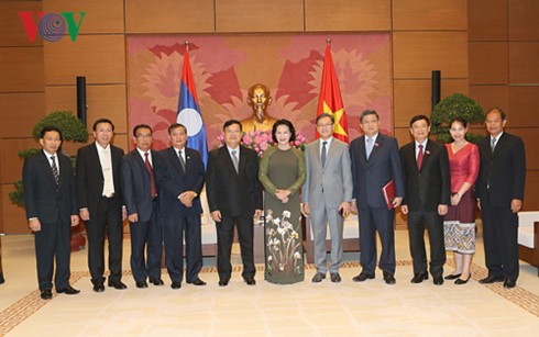 Vietnam y Laos abogan por profundizar cooperación bilateral - ảnh 1