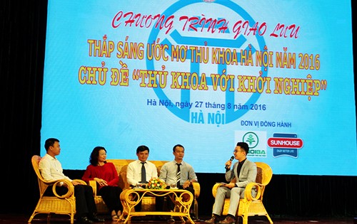 Hanoi promueve desarrollo de emprendedores jóvenes - ảnh 1