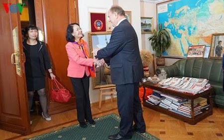 Delegación del Partido Comunista de Vietnam visita Rusia  - ảnh 1