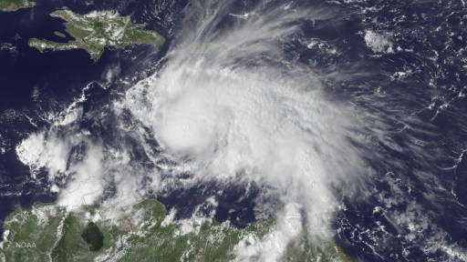 Potente huracán Matthew azota el Caribe  - ảnh 1
