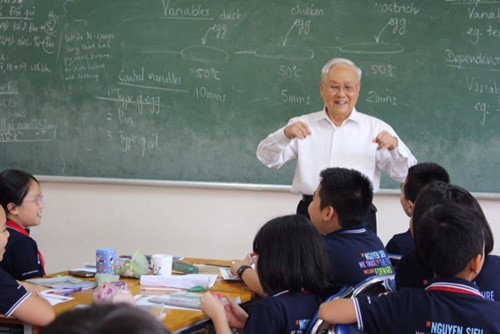 Nguyen Trong Vinh: entrega total a la educación  - ảnh 1
