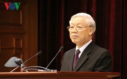 Máximo líder partidista de Vietnam contacta con electores capitalinos - ảnh 1
