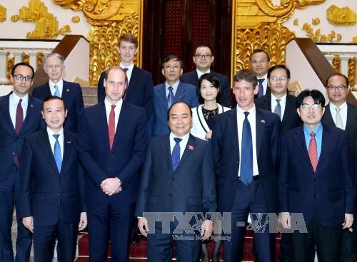 Primer ministro vietnamita recibe a príncipe Guillermo de Reino Unido - ảnh 1