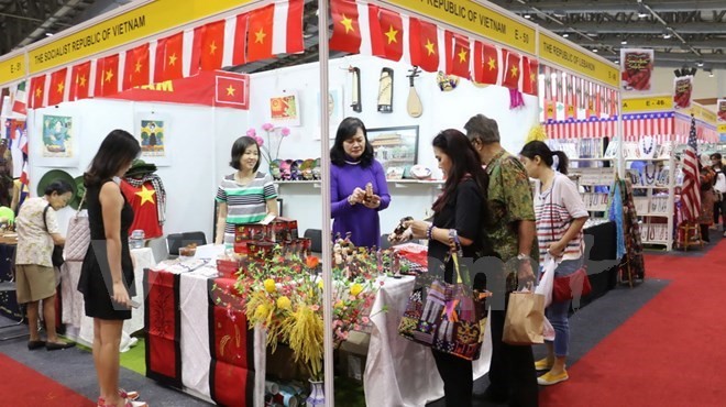 Vietnam asiste a Feria caritativa internacional en Indonesia - ảnh 1