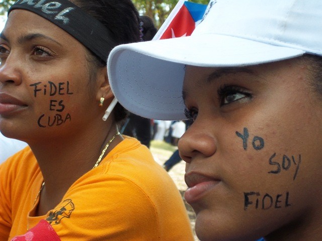 Reposan en Santiago de Cuba las cenizas de Fidel Castro - ảnh 4