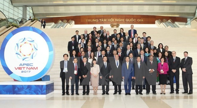 Discuten en Hanoi temas prioritarios de APEC 2017 - ảnh 1