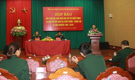 Efectúan conferencia sobre renovación militar de Vietnam  - ảnh 1