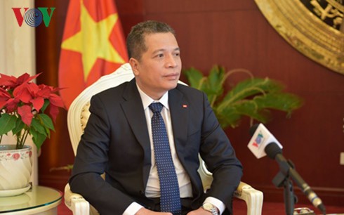 Vietnam y China fortalecen relaciones de amistad y buena vecindad - ảnh 1