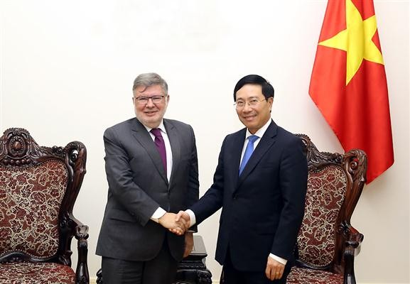 Vietnam y Francia abogan por una mayor cooperación en infraestructuras y transporte  - ảnh 1