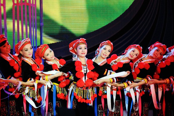 Danzas de minorías étnicas, fuentes de inspiración para coreógrafos vietnamitas - ảnh 2