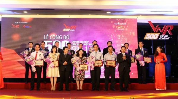 Anuncian las 500 mayores empresas de Vietnam en 2016 - ảnh 1