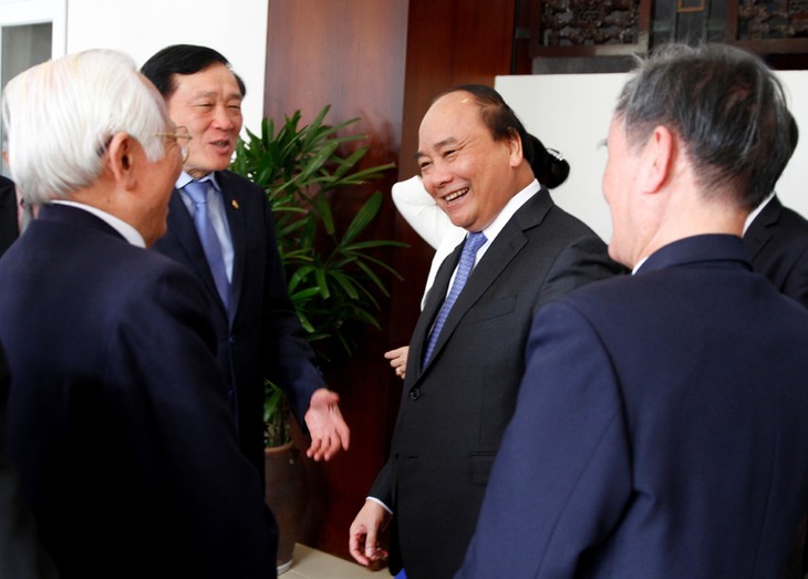 Premier vietnamita visita Thua Thien Hue en ocasión del Tet - ảnh 1