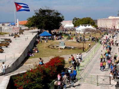 XXVI Feria Internacional del Libro de La Habana rinde honor a Fidel - ảnh 1