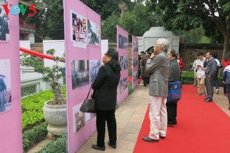 Día de la Poesía de Vietnam, en el Templo de la Literatura, en Hanoi - ảnh 8