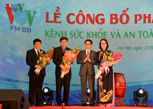 Vice premier vietnamita asiste a inauguración de nuevo canal de Radio Nacional - ảnh 1
