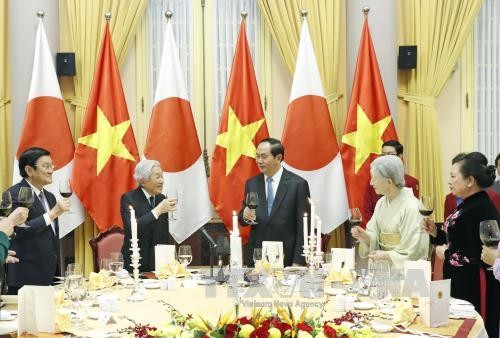 Presidente vietnamita celebra banquete en honor al Emperador japonés - ảnh 1