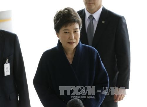 Concluye interrogatorio a la depuesta presidenta surcoreana Park Geun-hye - ảnh 1