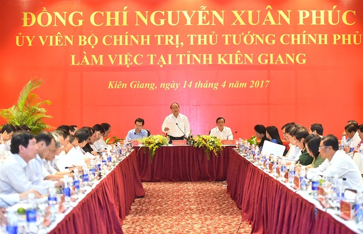 Instan a Phu Quoc a ser abanderada entre las tres zonas económicas especiales de Vietnam - ảnh 1