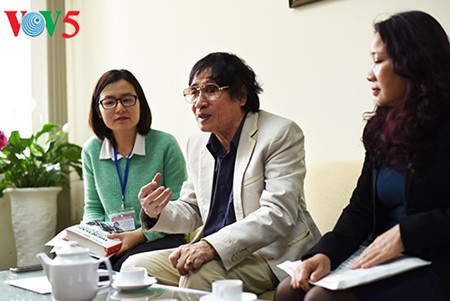 El periodista Tran Mai Hanh y el éxito de su libro “Acta de Guerra 1-2-3-4.75” - ảnh 10
