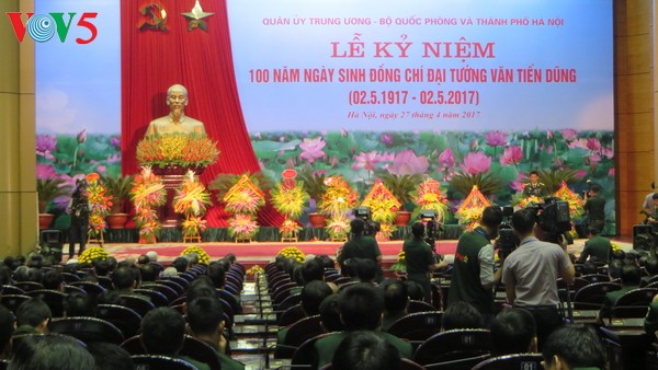 Conmemoran centenario del natalicio del ex comandante en jefe del Ejército Van Tien Dung - ảnh 1
