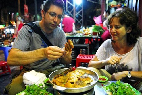 Ciudad Ho Chi Minh y su atractiva gastronomía al aire libre - ảnh 2