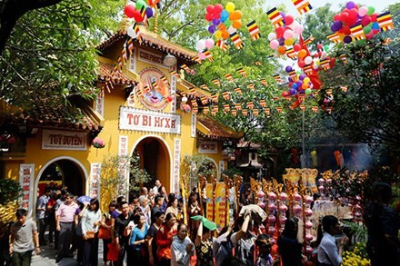 Conmemoran en Vietnam el nacimiento del Buda - ảnh 1
