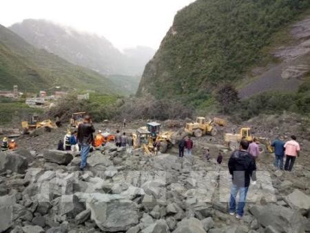 China: más de 140 personas sepultadas por deslizamiento de tierra  - ảnh 1