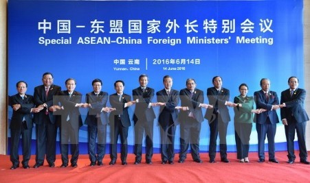 Asean y China logran el consenso sobre la colaboración de conexión  - ảnh 1
