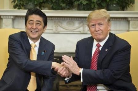 Abe y Trump acuerdan presionar a Corea del Norte para que cambie sus políticas - ảnh 1