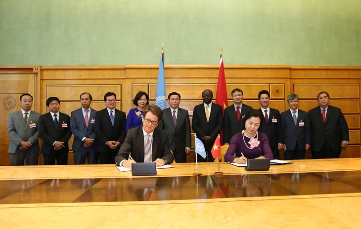 Dirigente vietnamita se reúne con líderes de organizaciones internacionales en Ginebra - ảnh 1