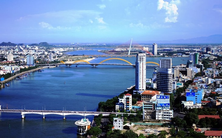 La ciudad de Da Nang garantiza el orden vial y la seguridad durante la Cumbre de APEC - ảnh 1
